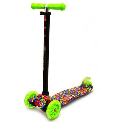 Самокат Best Scooter Maxi Graffiti (Зеленый)